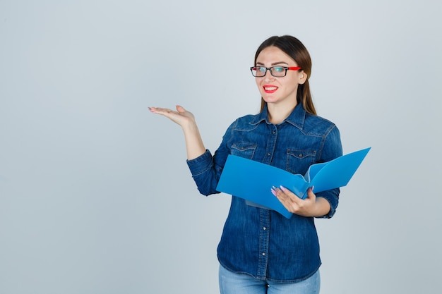 Mastering B2B Marketing: The Power of Display Advertising and Influencer Outreach Through Performance Metrics